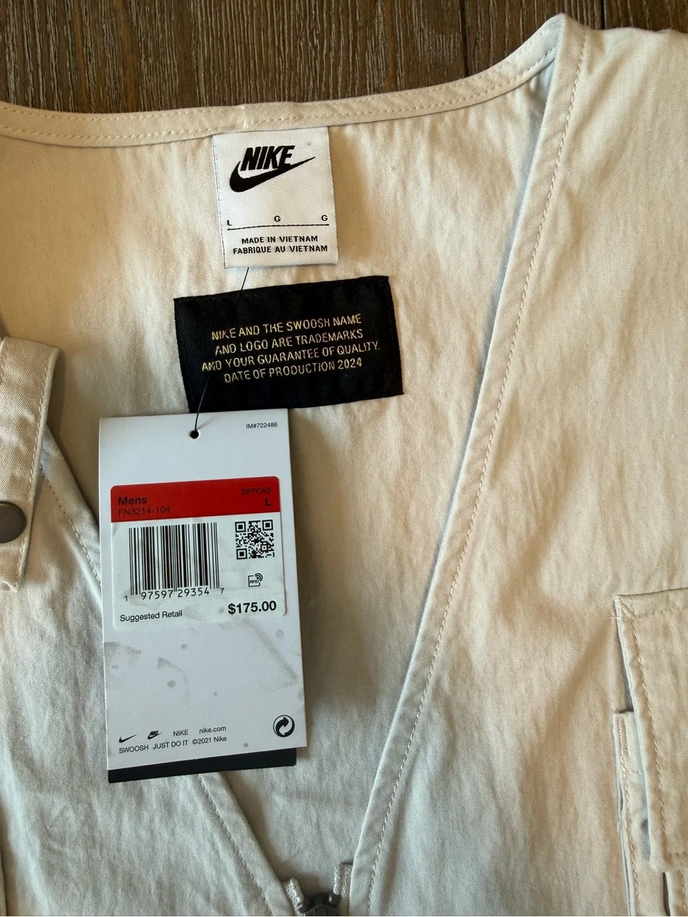 Nike utility vest